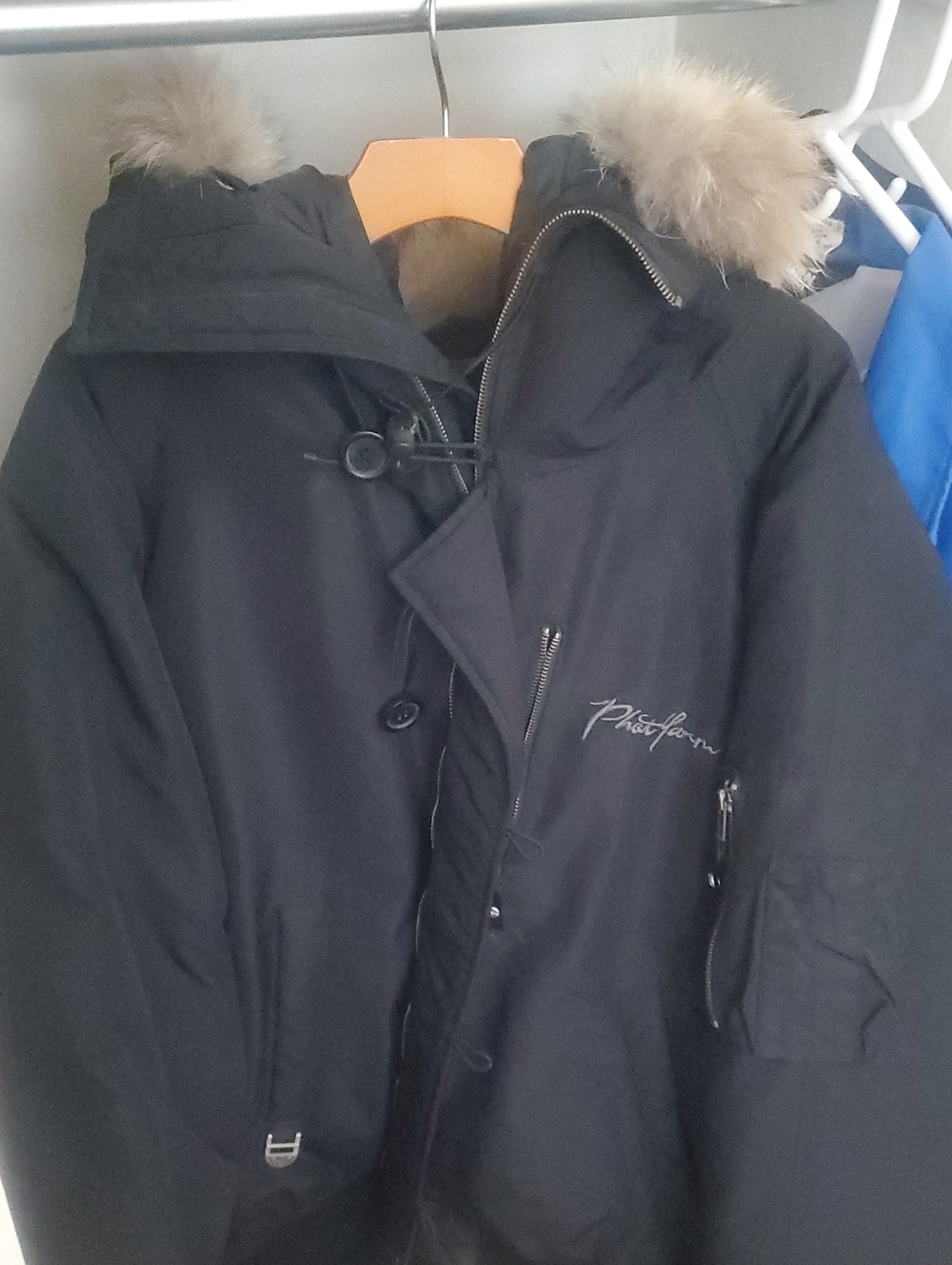 Phat Farm Men's Black Parka Jacket with Fur-Trim Hood